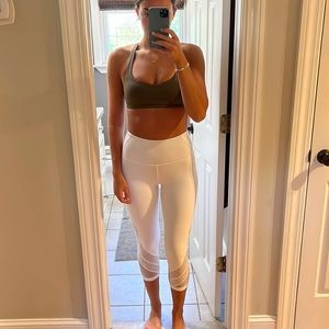White lululemon leggings